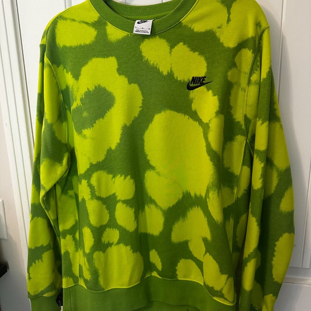 New Nike Sweatshirt - Picture 7 of 7